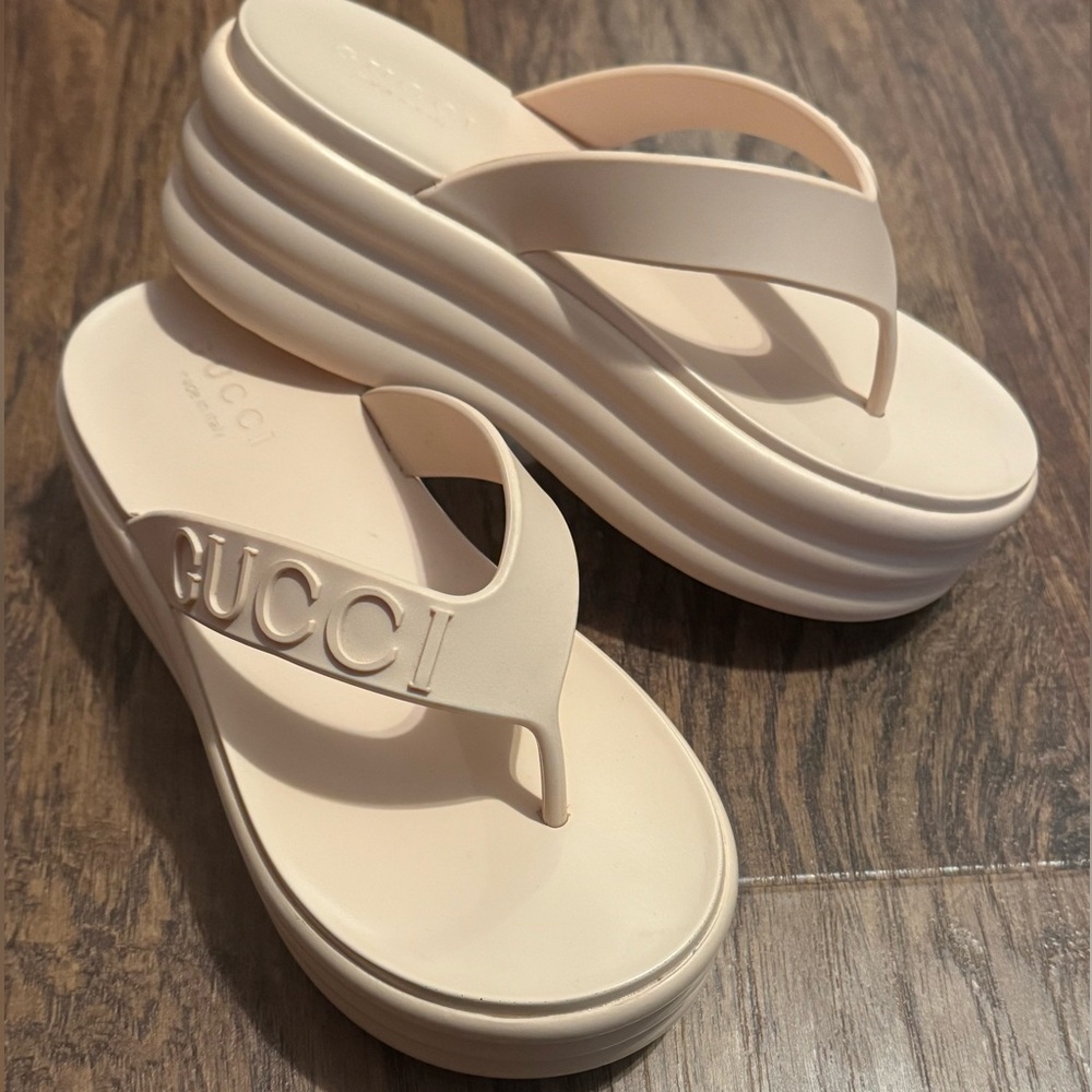 Cream or Tan chunky platform Gucci sandals